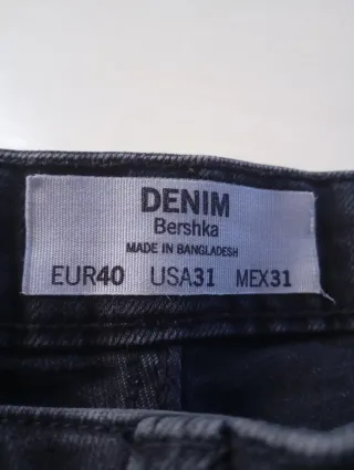 Vaqueros cortos negros