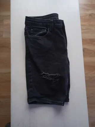 Vaqueros cortos negros