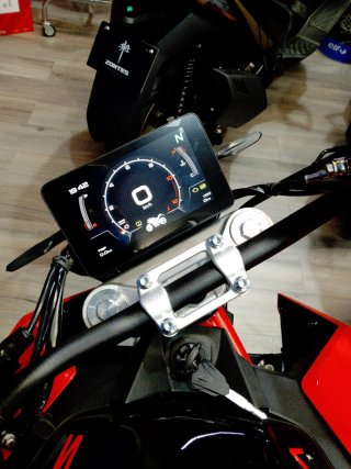 SWM Naked 125  15 CV ABS ¡ PRECIO INCREÍBLE !