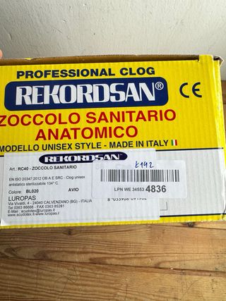 Zuecos anatómicos azules talla 36