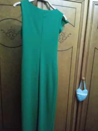 Vestido largo fiesta verde con volantes