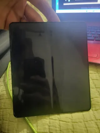 Samsung Z Fold 4 per parti