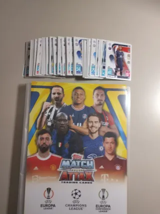 Lotto 128 carte Match Attax + album