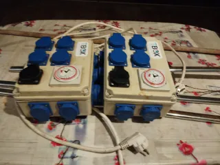 2 Temporizadores TBOX 12 Enchufes
