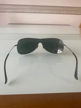 Occhiali da sole Ray Ban da uomo con custodia