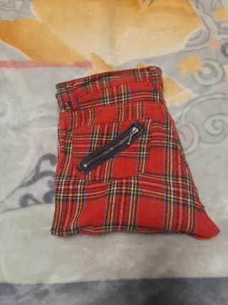 Pantalón   Rojo. Unisex