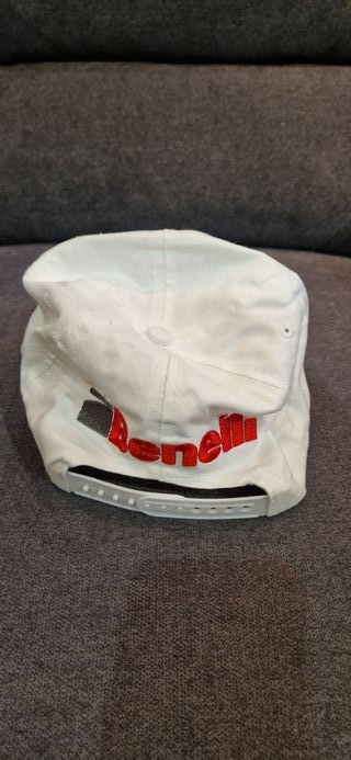 Gorra Benelli Blanca original nueva