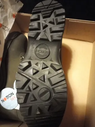 Bota de montaña NOTTON Talla 42