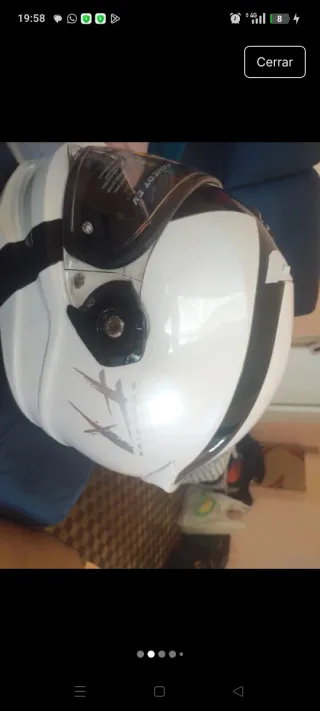 Casco de moto blanco