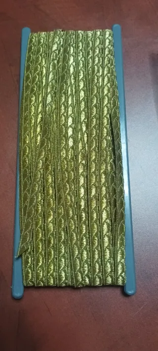 Galones -pasamanería oro y verde