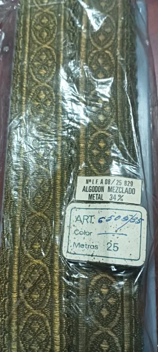 Galones -pasamanería oro y verde