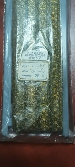 Galones -pasamanería oro y verde