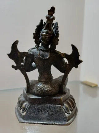 Antigua figura deidad Tara