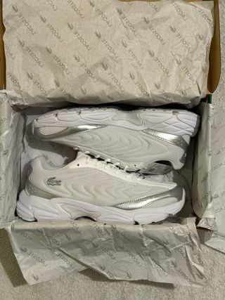 Lacoste Storm 2K Lite Blancas y Plateadas