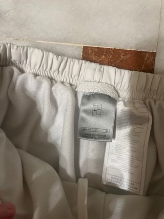 Pantalón Nike beige mujer