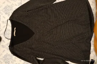 Camiseta Sfera brillante negra y plateada