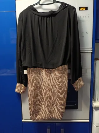 Vestido fiesta negro y dorado