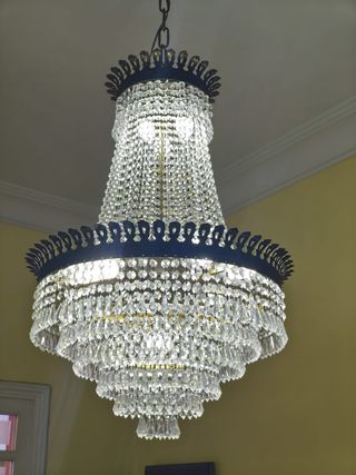 Lámpara de cristal y metal dorada