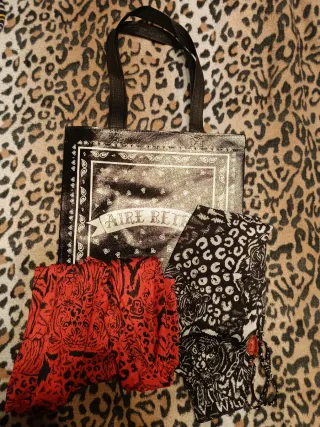 Lote Ropa: Camiseta Lencera y camiseta manga larga