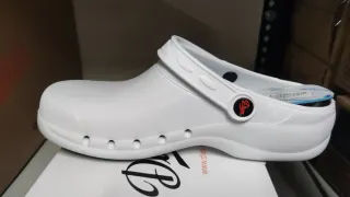 Zuecos Dian Blancos Talla 40 o 41