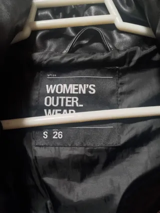 Abrigo acolchado Lefties negro talla S / M