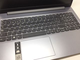 pc portatil lenovo 83em