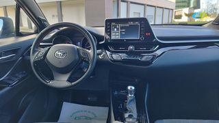 Toyota C-HR 2021