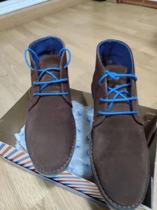 Botines de ante hombre de piel.