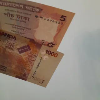 Lote de 4 Billetes Internacionales