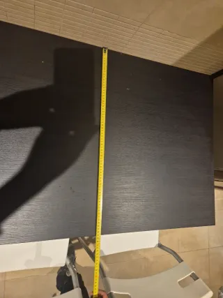 Regalo 4 sedie bianche e vendo il tavolo