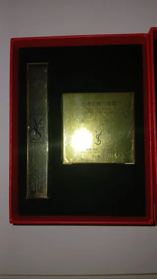 Yves Saint Laurent Set Maquillaje Dorado