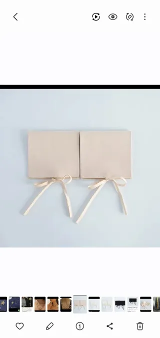 Pendientes Flor Dorados Hipoalergénicos.