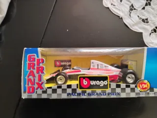 Modellino Burago Grand Prix 1/24