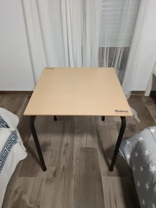 A ESTRENAR Mesa Mahou