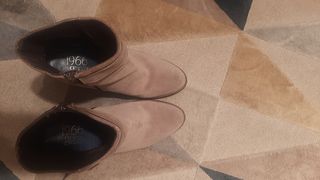 Botines de ante color beige Luis Gonzalo