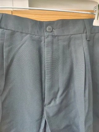 Pantalón de pinzas negro para hombre talla 44