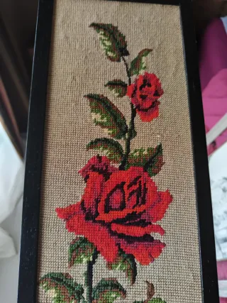 2 Cuadros Bordados Florales Hechos a Mano