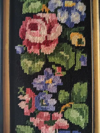 2 Cuadros Bordados Florales Hechos a Mano