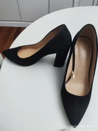 Zapatos de salón negros talla 36