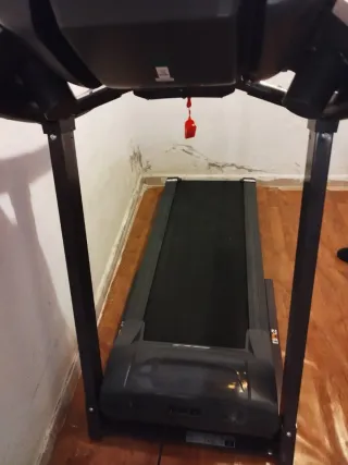 Cinta de correr eléctrica BH Pioneer