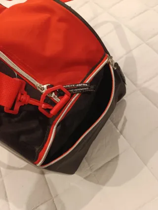 Bolsa para viaje o deporte Spiderman.