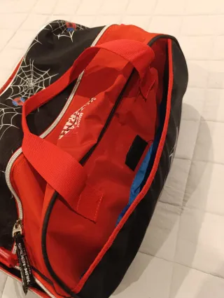 Bolsa para viaje o deporte Spiderman.