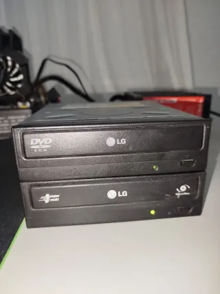 Lector DVD GDR-H30N / Regrabadora GH20NS10