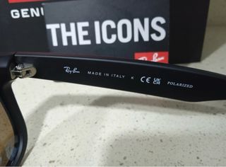 Gafas de Sol Ray-Ban Justin Azul Polarizadas