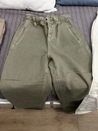 Pack 2 Pantalones Zara Verdes y Blancos