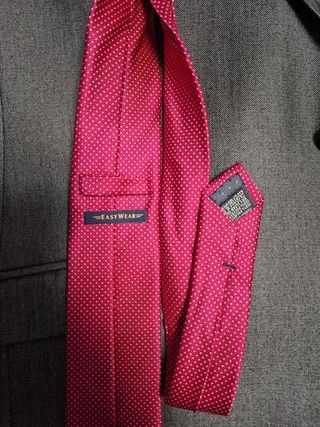 Traje negro para hombre