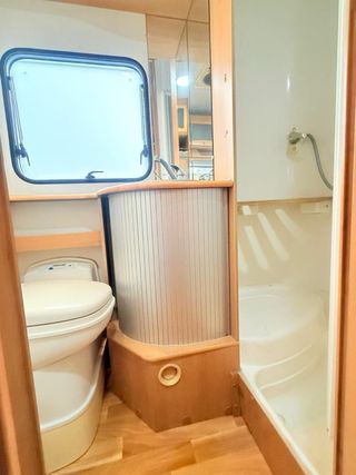 Autocaravana 5 plazas con enfriador placa toldo...