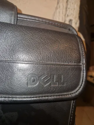 Maletín de cuero negro para portátil