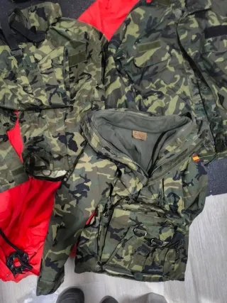 Chaquetón militar intemperie camuflaje