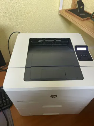 Impresora HP LaserJet Pro M402dne